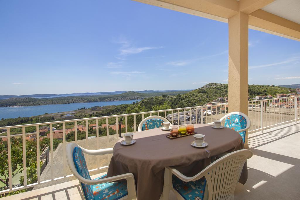 Bulat Sea View Apartments Šibenik Dış mekan fotoğraf
